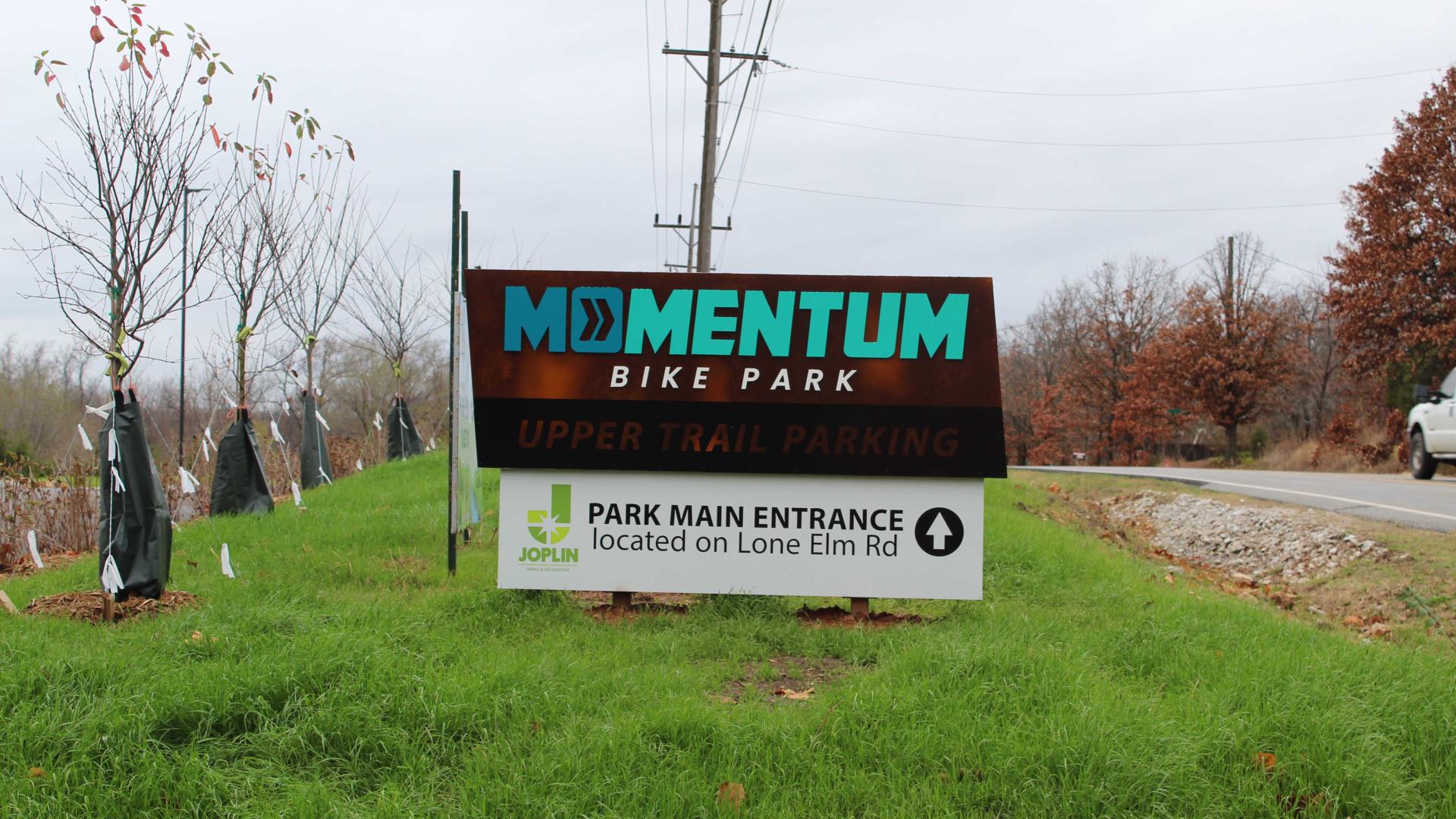 Upper Trails Parking Area landmark entry sign